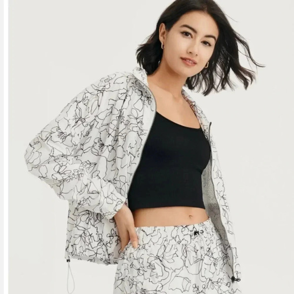 Dkny Sport Women's Ruched Windbreaker - White Sketch XL Size NWT - Picture 4 of 9